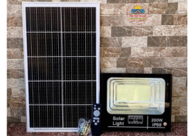Đèn Năng Lượng Mặt Trời 200W